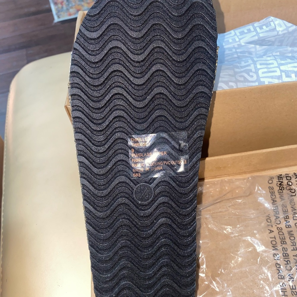 Steve Madden Rhinestone Sandals - Picture 3 of 6